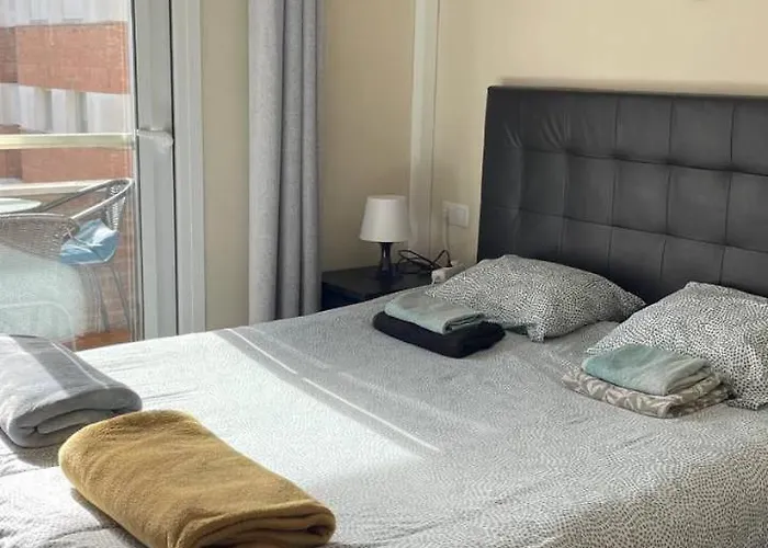 Elegante With Pool Near The Sea Lejlighed