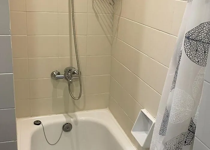 Elegante With Pool Near The Sea Lejlighed