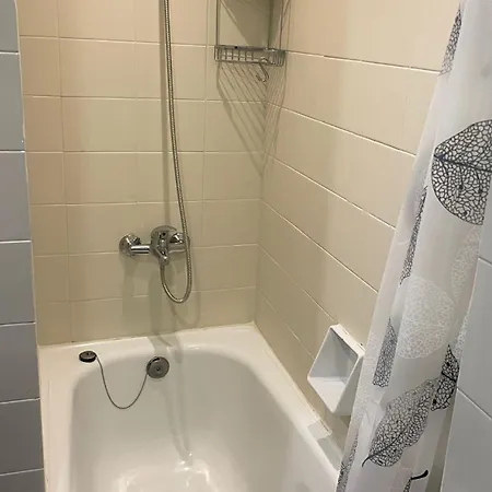 Elegante With Pool Near The Sea 公寓