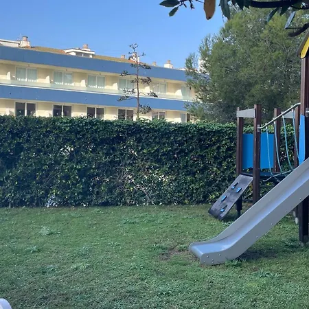 Elegante With Pool Near The Sea *